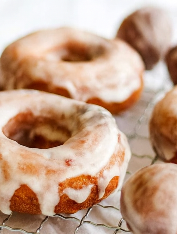 Cinnamon Bun Donuts